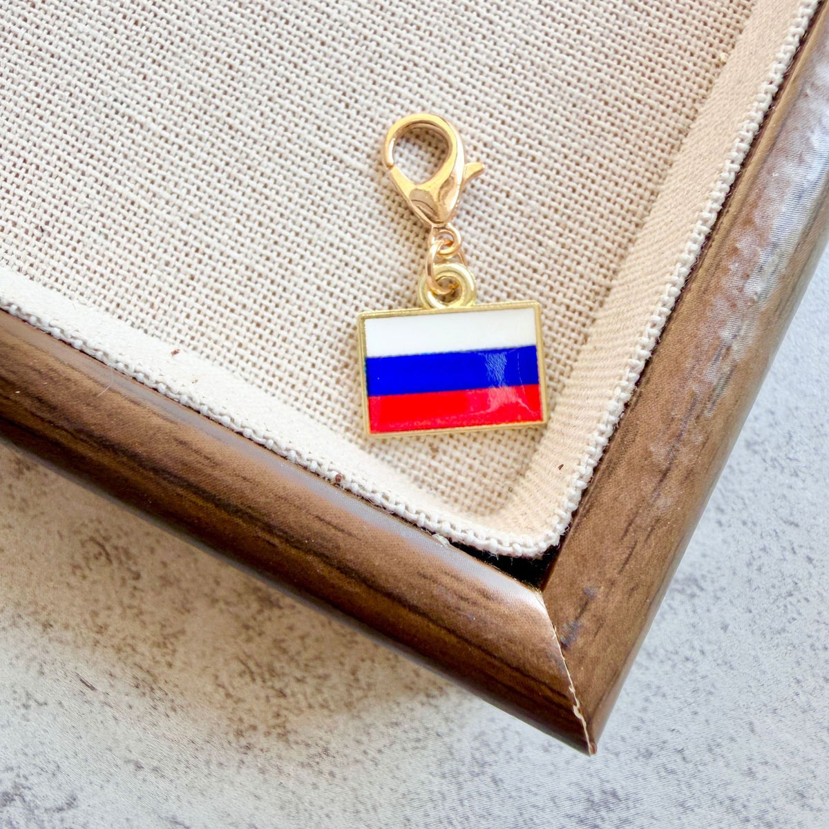 Llavero Colgante Con Bandera Esmaltada